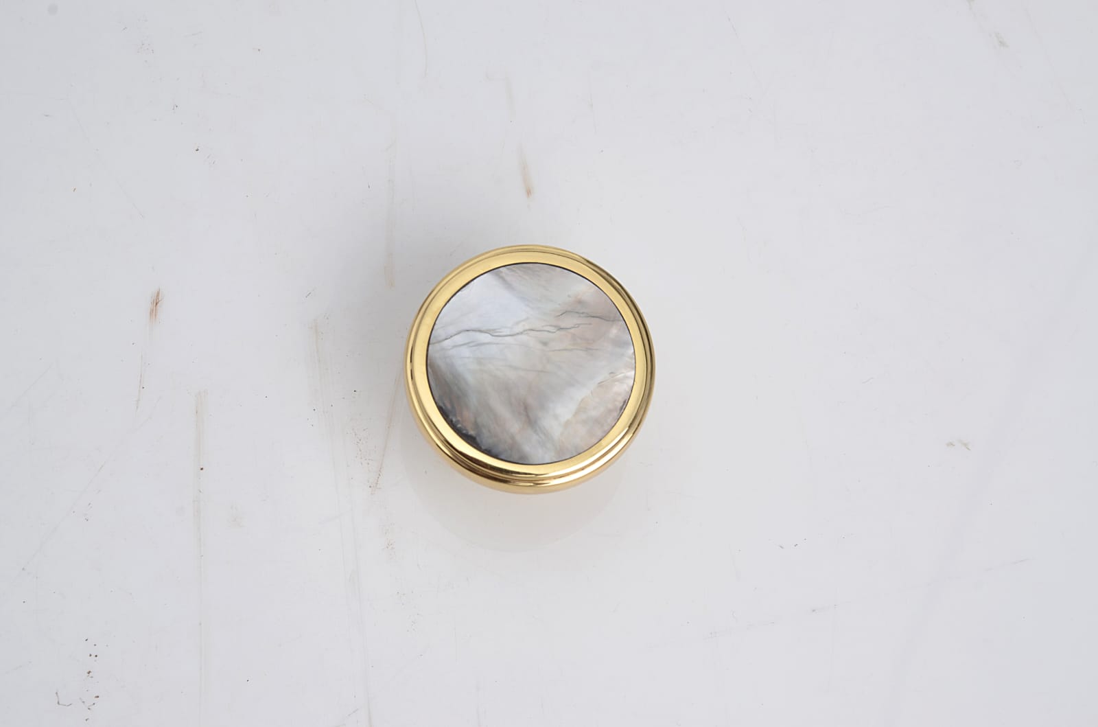 Grey Pearl Round Knob